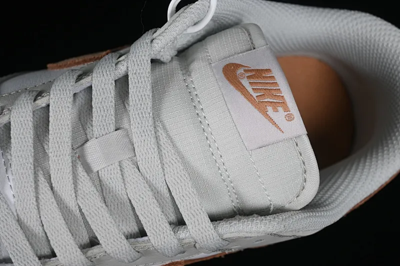 All categories Nk SB Dunk series Nk SB Dunk Low low-top sneakers Nk Dunk Low "Phantom/Khaki" light gray brown SB low-top casual sneakers FJ4188-001